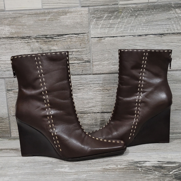 Retro (90's) Diba "Elko" Square-Toe Top-Stitch Wedge Heel Boots - Picture 5 of 15